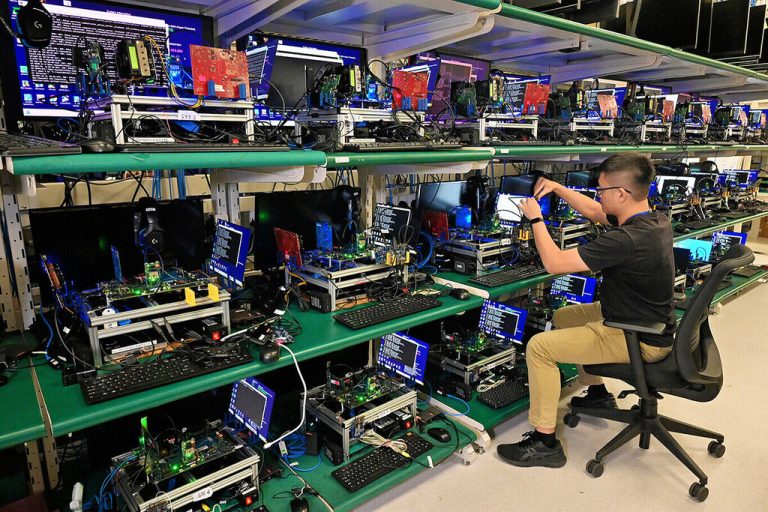 Huawei asegura que ha resuelto un desafío tecnológico que disparará la competitividad de China en IA frente a EEUU