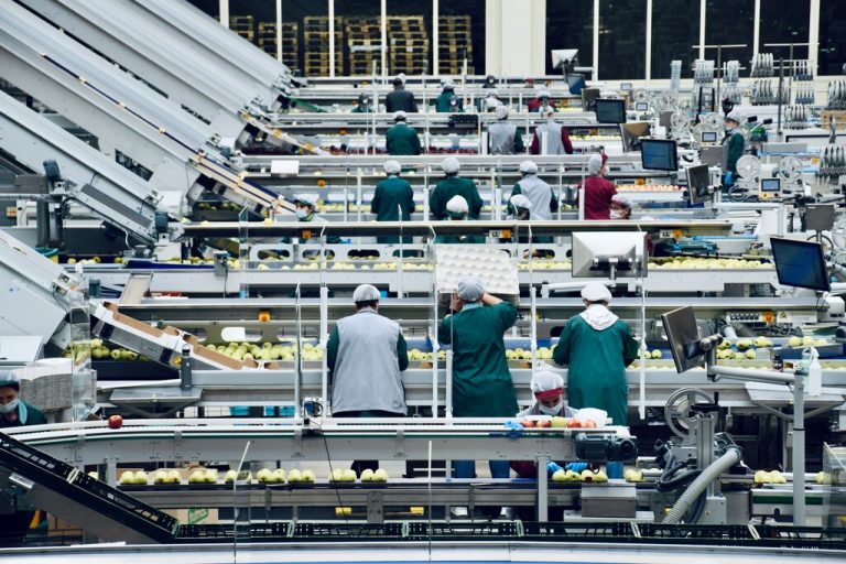 La industria alimentaria está viviendo su mayor bajada de precios desde 2014. Hay un sospechoso claro: las marcas blancas
